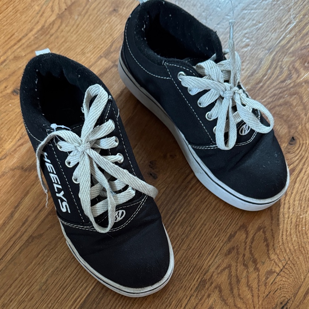Heelys Black and White Skate Shoes
